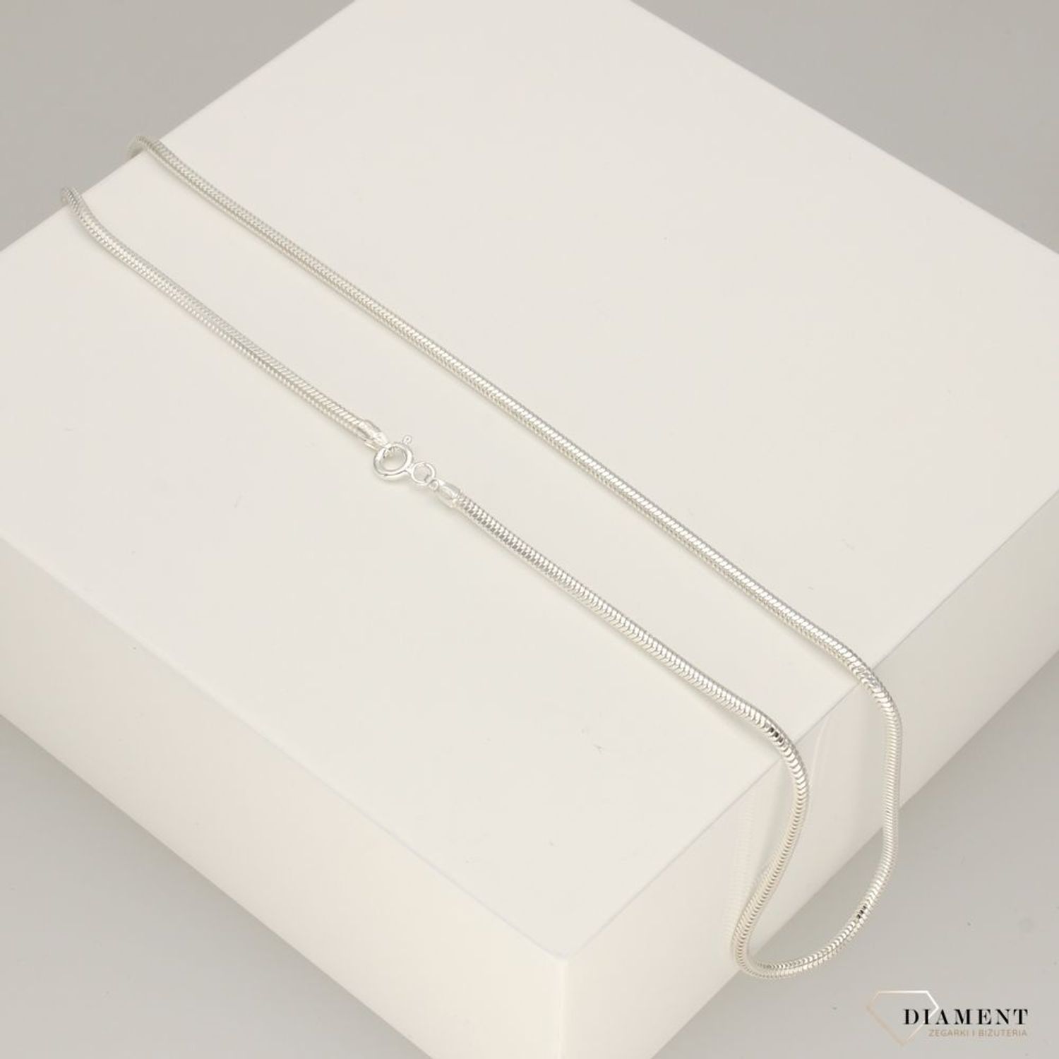 Łańcuszek srrebrny żyłka (1).jpg